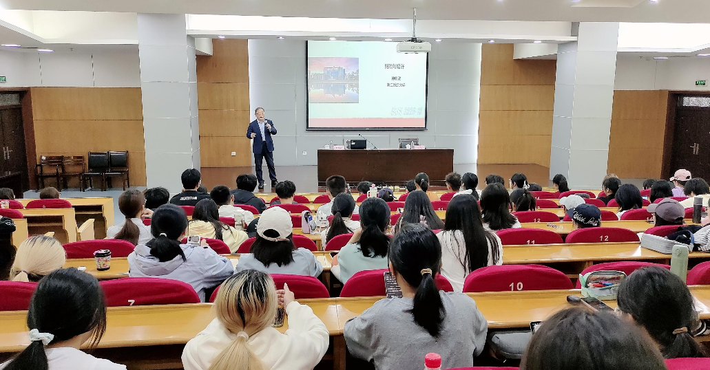 https://www.zufe.edu.cn/__local/0/11/65/3B73CFE16CA838C6FD72E1C3D23_C1FF5340_57D8A5.png
